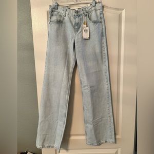 NWT MNG jean, wide leg regular, low waisted, size 6